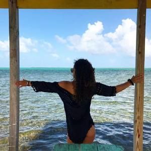 Meet your Posher, Noura